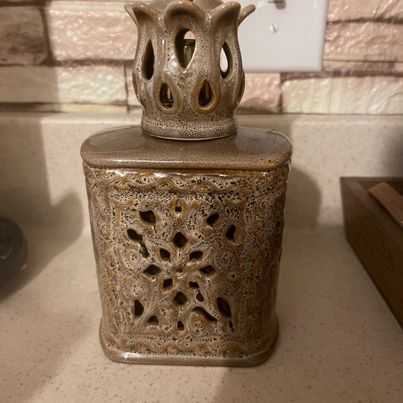 Other - Elegant Brown Ceramic Lantern